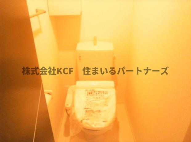 ルーエ西町のトイレ|落ち着いた色調のトイレです
