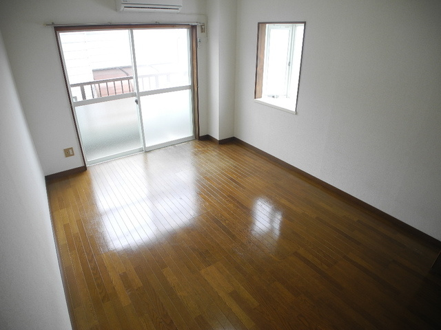 メゾンエスポワール家野町の内装|※類似のお部屋画像です。