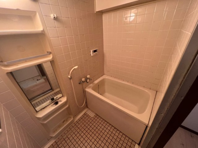 【浴室】 | ロワイヤル京見橋
