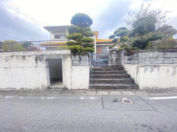 岩出市紀泉台中古戸建の外観