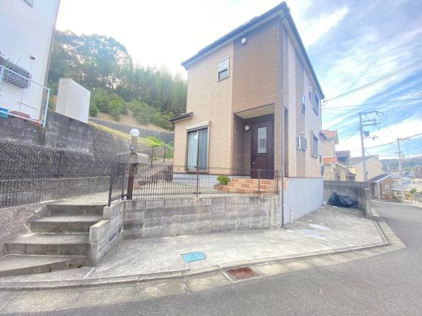 海南市大野中　中古戸建の外観
