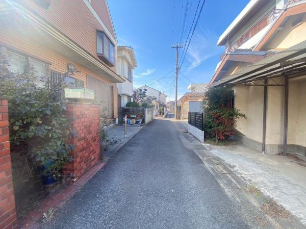 和歌山市小松原5丁目　土地の前面道路含む現地写真