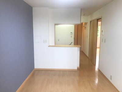 【居間・リビング】 | イーストヒルズウメハ | リビング（イメージ）