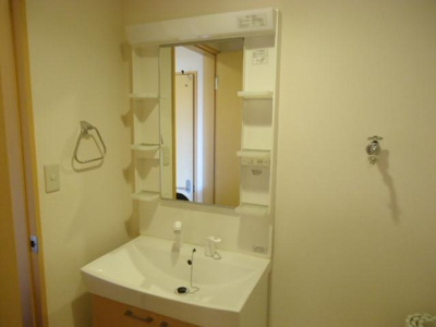 【洗面所】 | イーストヒルズウメハ | 洗髪洗面化粧台（イメージ）