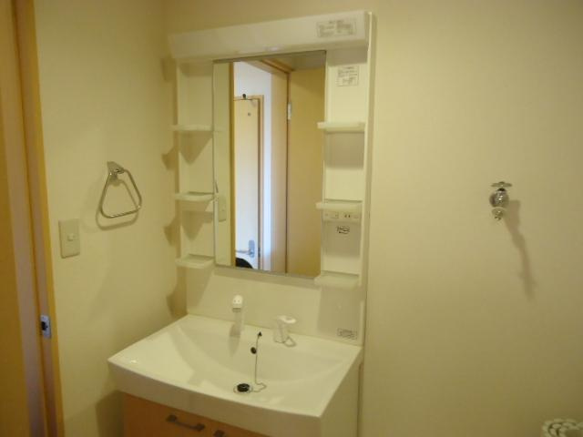 【洗面所】 | イーストヒルズウメハ | 洗髪洗面化粧台（イメージ）