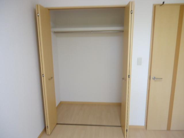 【収納】 | イーストヒルズウメハ | 北洋室クローゼット（イメージ）