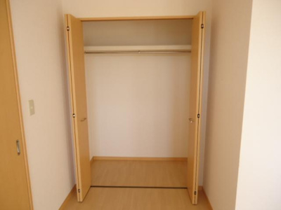 【収納】 | イーストヒルズウメハ | 南洋室クローゼト（イメージ）