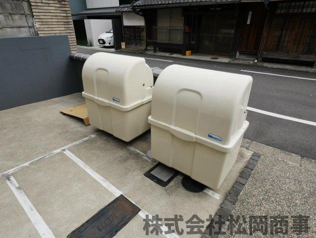 【その他共用部分】 | フラッティ智恵光院 | ごみボックス