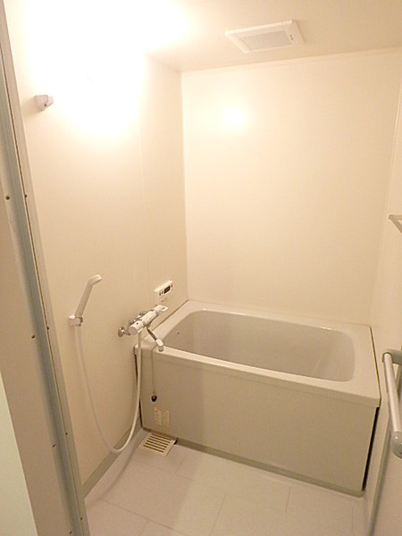 ウォーク羽衣の浴室|ゆったり過ごせるお風呂です