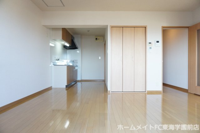 熊本市北区鶴羽田４丁目の賃貸マンションの居間・リビング