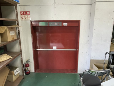 【設備】 | 門真市松生町貸工場 | 荷物用エレベーター