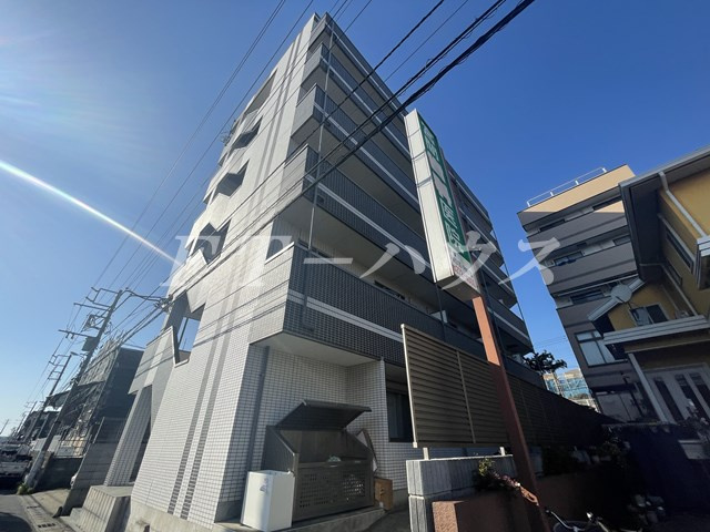 アンブラッセ新検見川の外観