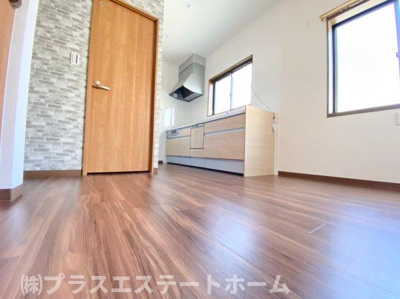 【居間・リビング】 | 御蔵通戸建