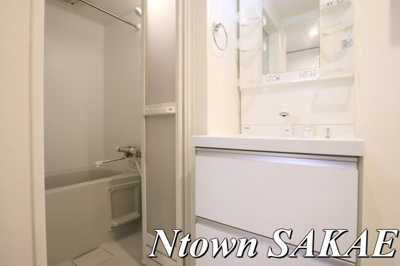 【洗面所】 | A-Stage 東大曽根 | 脱衣スペースもあります