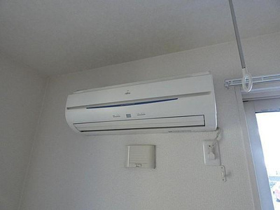 【設備】 | ウエストコート | エアコン
