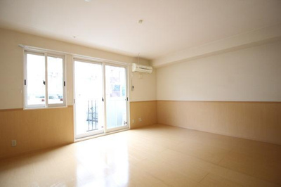 【居間・リビング】 | ウエストコート | 広々リビング・日当たり良好です