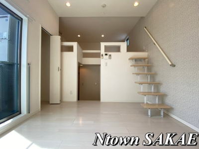 【居間・リビング】 | グリーンリーフ名城清水 | 落ち着いたエントランスです