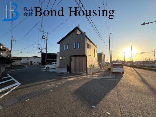 「築浅中古」「北西角地」魚住町住吉 築3年