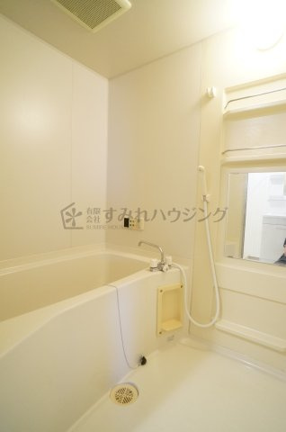 ハイフィールドKの浴室