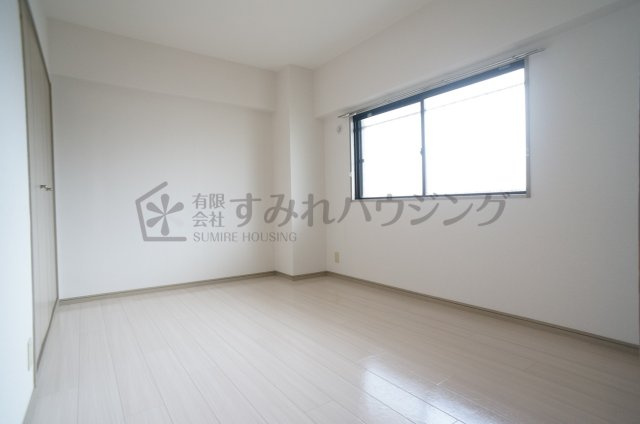 ハイフィールドKの寝室