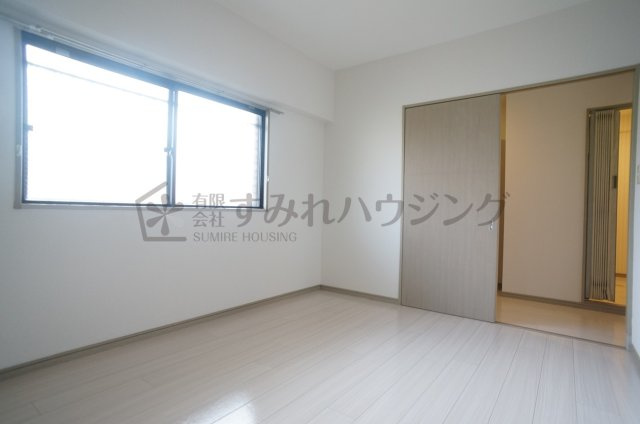 ハイフィールドKの寝室