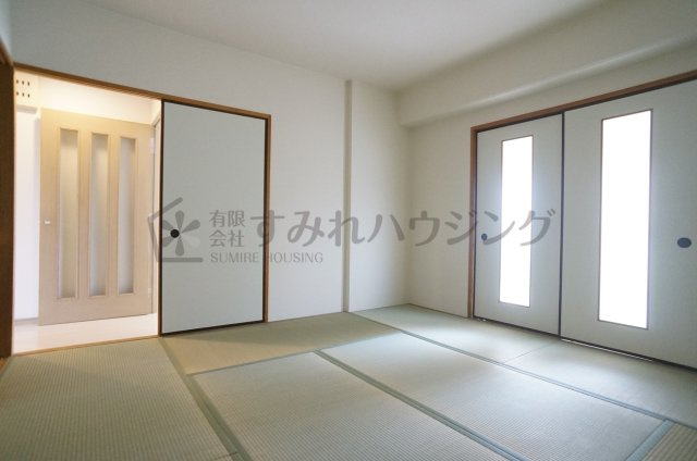 ハイフィールドKの和室