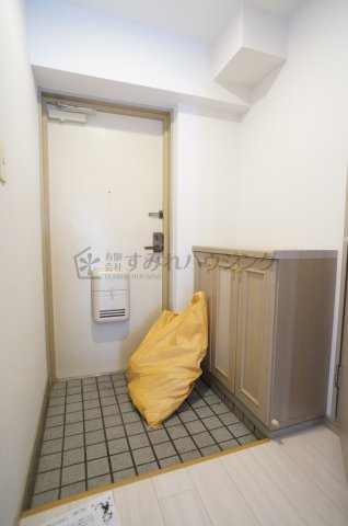 ハイフィールドKの玄関