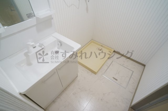 ハイフィールドKの洗面所