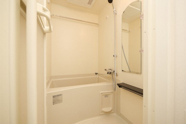 プレサンス　DOMECITY　コレーレの浴室