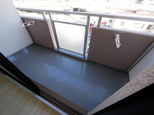 おおきに北梅田サニーアパートメントのバルコニー