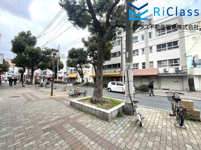 湊川パークハイツの周辺|マンション前の道路です