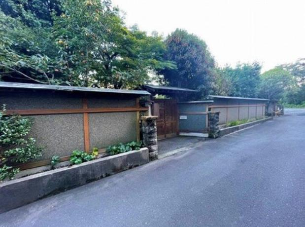 岡　和風大型住宅