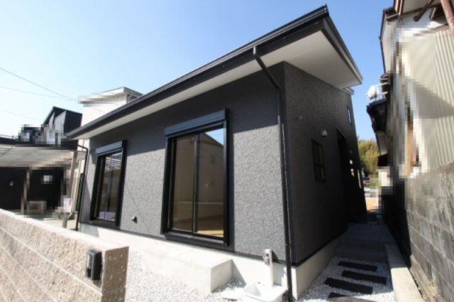 鴨部　新築戸建　1号地の外観|犬走り　