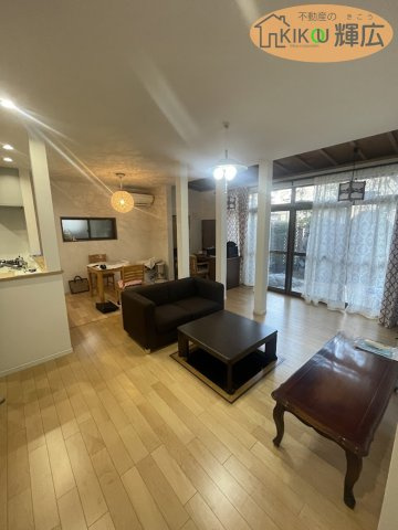 【居間・リビング】 | 加古川市平岡町新在家　中古戸建