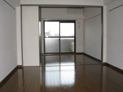 【洋室】 | ロイヤル呉服 | 別号室の写真になります。現況優先。