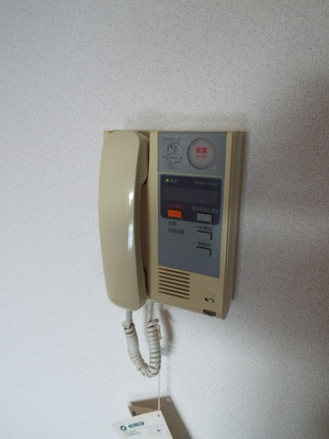 【セキュリティ】 | ロイヤル呉服 | 別号室の写真になります。現況優先。