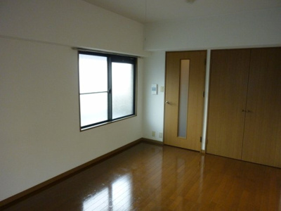 【収納】 | グローリアス白金 | 別号室の写真になります。現況優先。