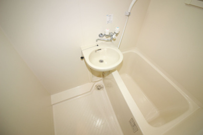 【洗面所】 | エルパティオ | 別号室の写真になります。現況優先。