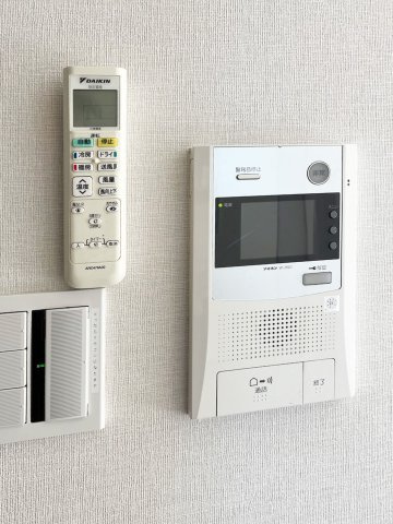 【設備】 | ピアネータ麻布十番 | インターホン（室内）エアコンリモコン