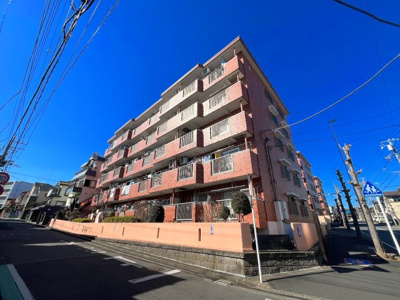 【外観】 | ◆◇フジビューマンションⅠ◇◆ | ◆一戸建てを中心とした街並みが整然と続き、周辺は高い建物が建っていないので、緑の多い閑静な趣を感じる環境です。街並みや周辺環境も重要なポイントです！！