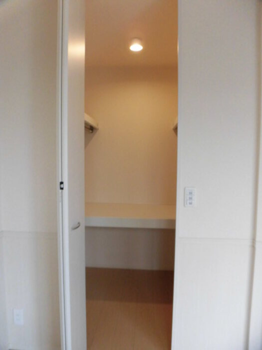 セジュールＧの収納|102 クローゼット