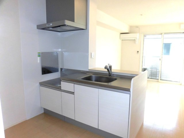 マール・ビビ B棟のキッチン|B203 対面キッチン