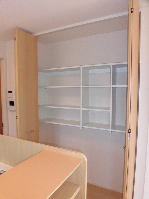 ラ・ヴェスタⅡのキッチン|110 キッチン収納