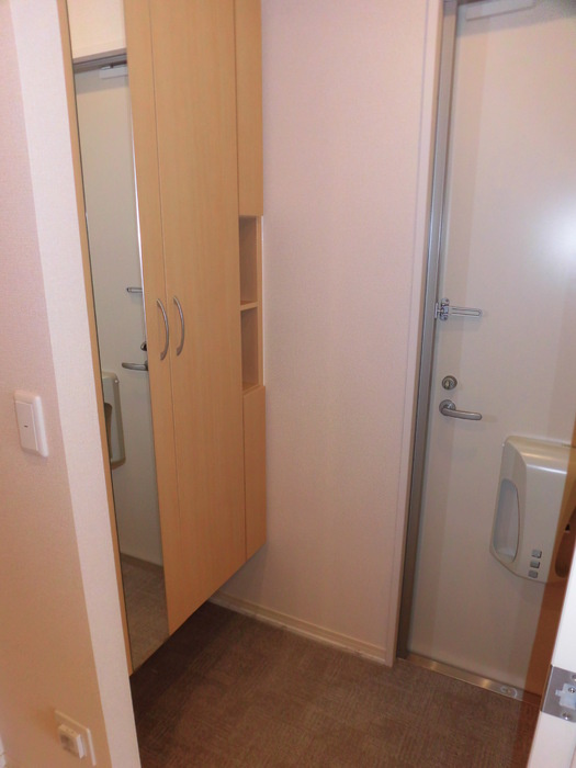 ラ・ヴェスタⅡの玄関|110 玄関内側