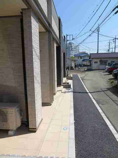 サンライト小宮東のエントランス