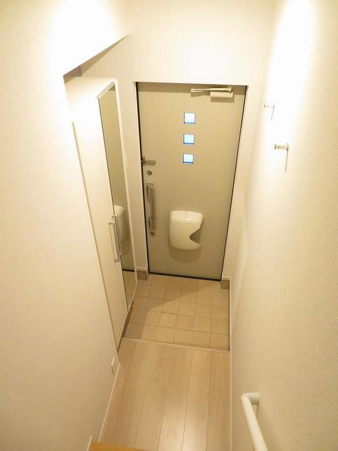 サンライト小宮東の玄関