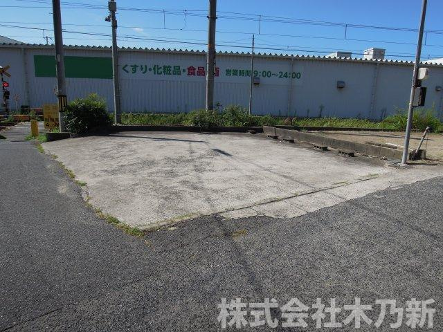 富岡売地の外観