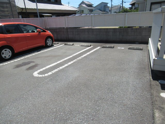 ガレリア グランデの駐車場