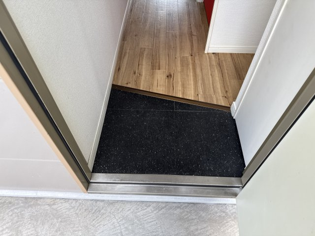 サニーフラット辻井の玄関