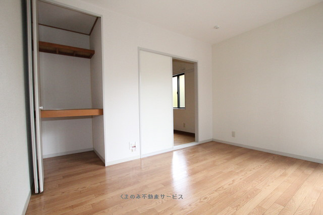 【居間・リビング】 | MAST’Sテルフィス | こちらのリビングで趣味の時間をお楽しみください
マストテルフィス　101号室　2022年4月14日